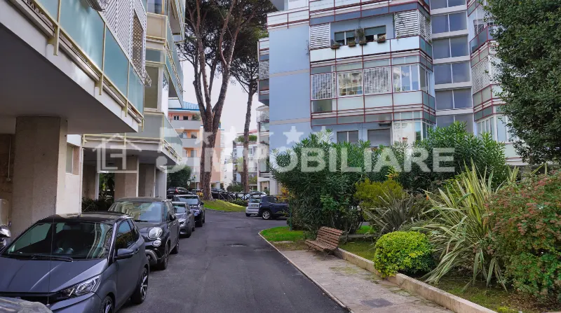 Esclusivo Appartamento di Lusso in Vendita a Roma - Vigna Clara, nel Cuore della "Beverly Hills Romana"